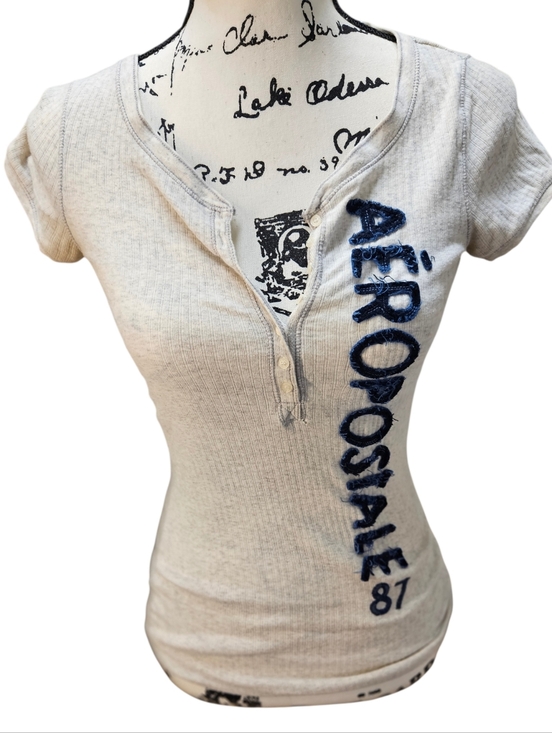 Aeropostale Tops - Aeropostale Fitted Tshirt